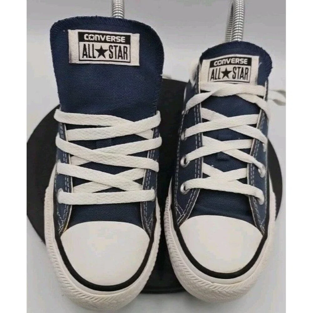 Converse All Star Shoes Sz 4 unisex